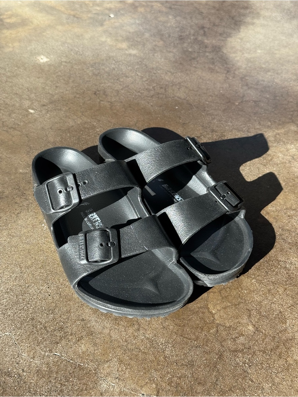 Birkenstock Arizona Essentials EVA sandal- Black - NEVER WORN